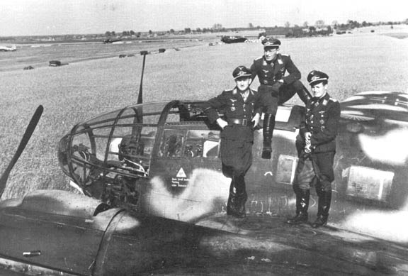 He-111H crew pose with their aircraft.
