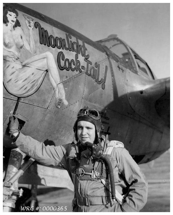 Major Pete Moody of the 367th FG and his P-38 Lightning Rebel II. WRG# 0000365