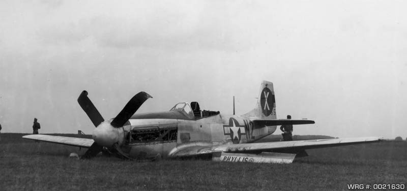 P-51D Mustang/Phyllis of the 383rd FS/364th FG. WRG# 0021630